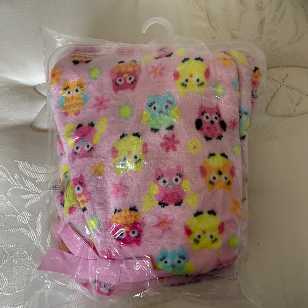 Baby Girl blanket Pink With owls ColorfulDetails